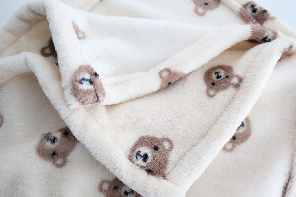 Teddy Bear Fleece Blanket for Small Dogs | 90 x 70 cm